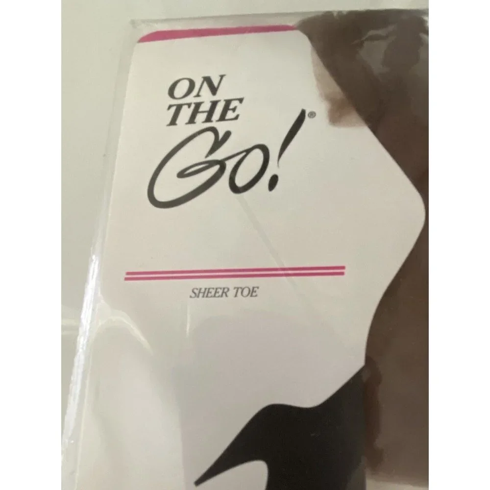Vintage On the Go Pantyhose Womens Size 3 Platina Ultra Sheer Ultra Transparente